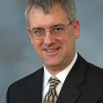 马凯特大学生物医学工程教授获得334万美元R01拨款，研究改善多发性硬化症患者的行动能力