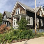 密尔沃基:邻居放弃，历史委员会规定峰会上的房屋不具有历史意义